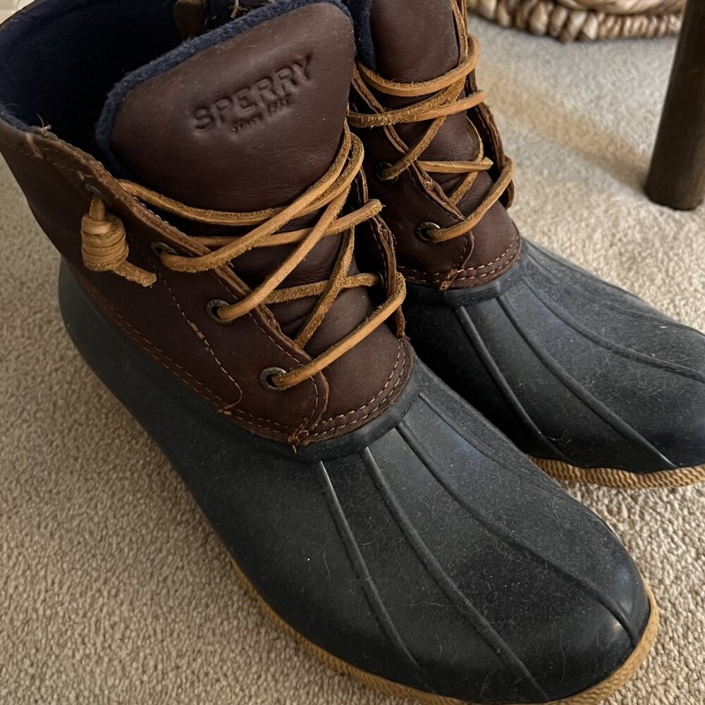 Sperry rain boots (size 8)